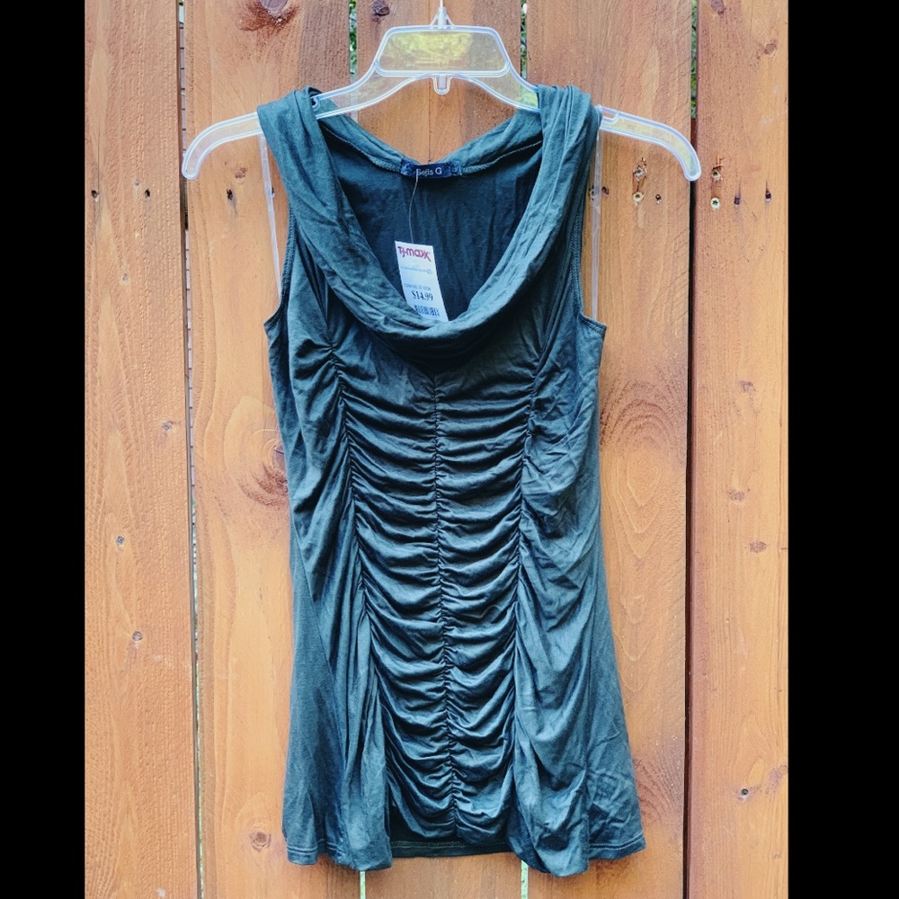 Green sleeveless shirt